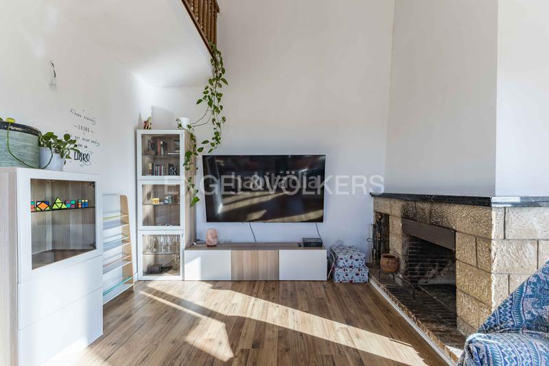 Foto 1174e22e-f6de-4421-b8c5-2c02f812d5c6. Casa amb calefacció aparcament piscina a Catllar (El)