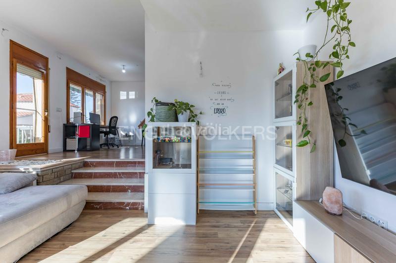 Foto 291fa7f6-c737-46af-aed8-02be6f32db05. Casa amb calefacció aparcament piscina a Catllar (El)