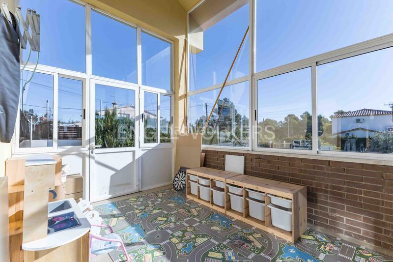 Foto 416322a4-e796-4d42-8fc5-555bd2a01775. Casa amb calefacció aparcament piscina a Catllar (El)