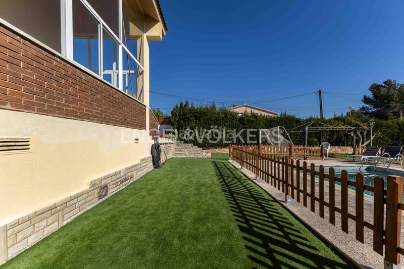 Foto 43be4cd3-ee58-4e73-9bea-b8166c1217b6. Casa amb calefacció aparcament piscina a Catllar (El)