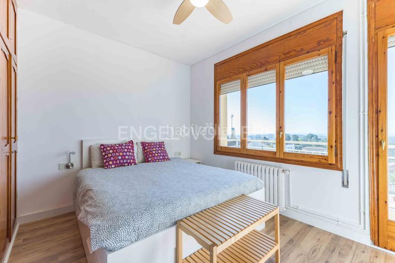 Foto 55941940-2dde-49e2-ade7-6397ac32cb32. Casa amb calefacció aparcament piscina a Catllar (El)