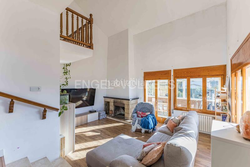 Foto 8f547c4c-2b41-4272-af98-e39e7da32551. Casa amb calefacció aparcament piscina a Catllar (El)