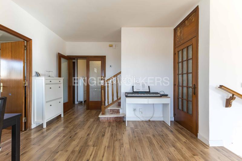 Foto 9caf2f6d-592e-4921-b6dd-2c20159ef717. Casa amb calefacció aparcament piscina a Catllar (El)