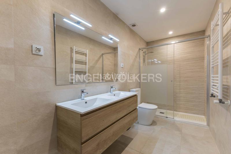 Foto aa848e0b-55ac-4e0d-af14-da2929380241. Casa amb calefacció aparcament piscina a Catllar (El)