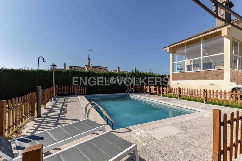 Foto b55e0d57-93d1-477c-bd67-0618cbe9840d. Casa amb calefacció aparcament piscina a Catllar (El)