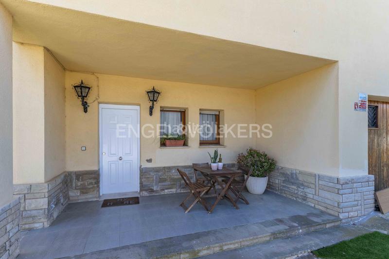 Foto e16cd8b6-0202-48bc-b853-b561b10dd99b. Casa amb calefacció aparcament piscina a Catllar (El)