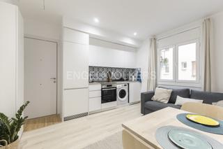 Rent Apartment in Barceloneta. Precioso piso en la barceloneta