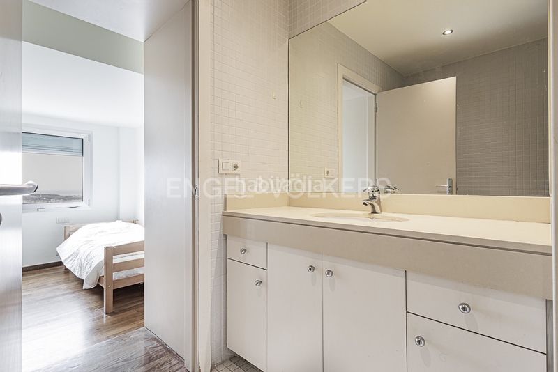 Foto 1ca1a807-32b1-4b6e-b97d-292db7290462. Casa amb calefacció aparcament piscina a Sant Gervasi - Bonanova Barcelona