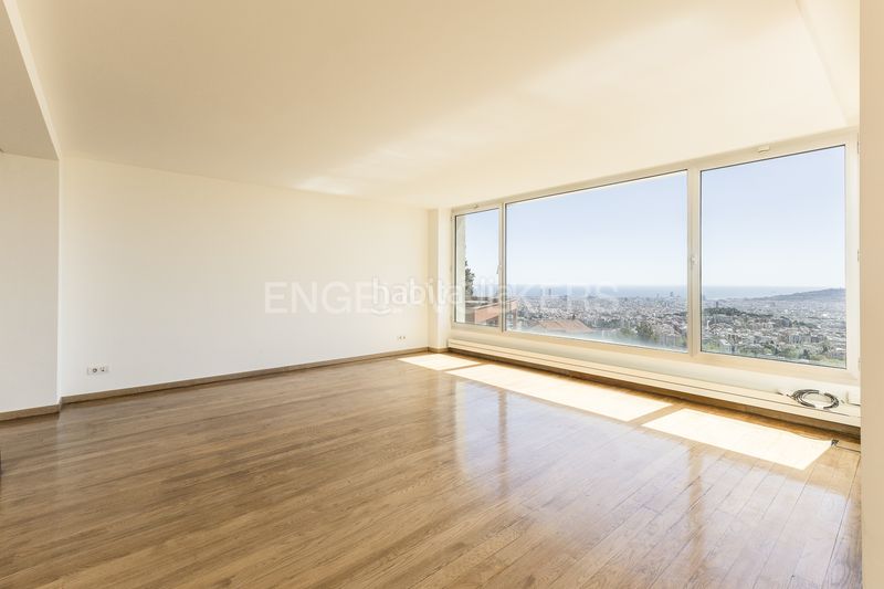 Foto 81a77df3-ee6a-4c3a-b909-0b9a95bba1ac. Casa amb calefacció aparcament piscina a Sant Gervasi - Bonanova Barcelona