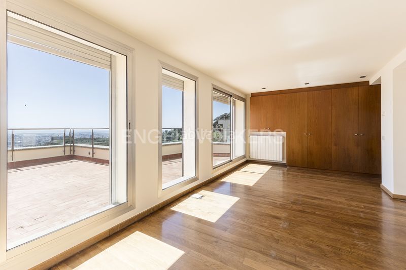 Foto aba0db1e-f80b-4e6e-a05a-d7a73cc425ef. Casa amb calefacció aparcament piscina a Sant Gervasi - Bonanova Barcelona