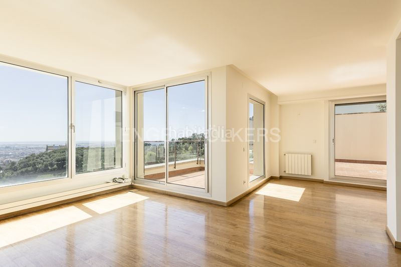 Foto b2a1812c-1c85-461b-ae44-ccefecde42fb. Casa amb calefacció aparcament piscina a Sant Gervasi - Bonanova Barcelona