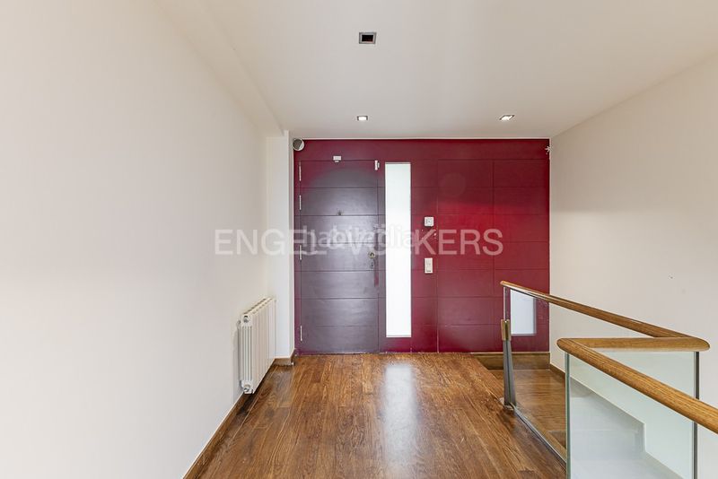 Foto c01ff6ce-3ffa-4b1a-aa6b-45cb3d827c76. Casa amb calefacció aparcament piscina a Sant Gervasi - Bonanova Barcelona