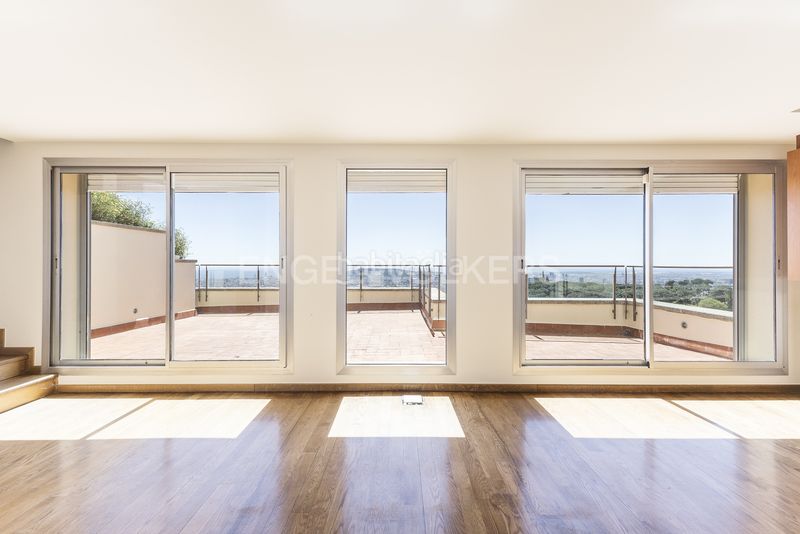 Foto e045c70c-2870-472b-91bc-6f834b304734. Casa amb calefacció aparcament piscina a Sant Gervasi - Bonanova Barcelona