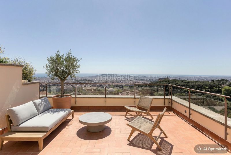 Foto e87fcece-4d97-48f3-85e2-73cb6adf4721. Casa amb calefacció aparcament piscina a Sant Gervasi - Bonanova Barcelona
