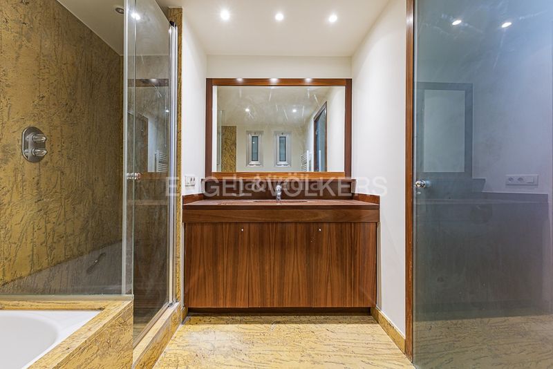 Foto f7d4ff48-f550-4193-96b7-707cd18be645. Casa amb calefacció aparcament piscina a Sant Gervasi - Bonanova Barcelona