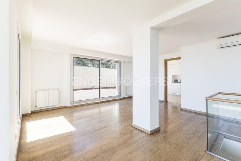 Foto fac3b809-be7d-40c7-9381-7dc9681091e5. Casa amb calefacció aparcament piscina a Sant Gervasi - Bonanova Barcelona