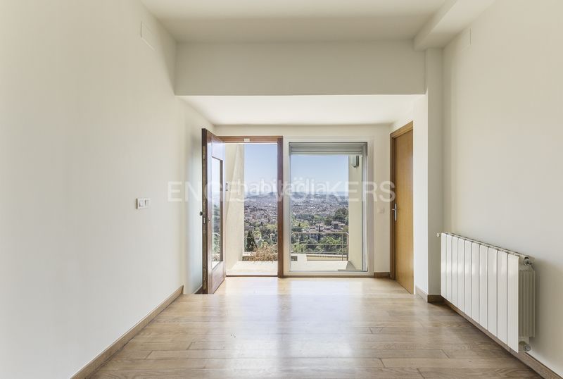 Foto ffc3e165-21d5-4cc9-bef8-233339a15b6f. Casa amb calefacció aparcament piscina a Sant Gervasi - Bonanova Barcelona