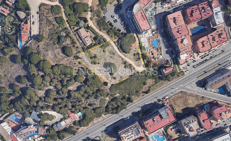 Foto 3c85c632-926c-4f0f-af1f-4a2da6d2199d. Terreno residencial parcelas edificables de mar en Calella