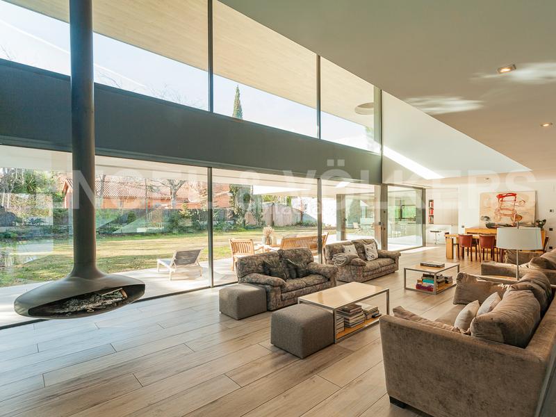 Foto 0c43bfdf-7348-4c42-90ef-f0e377556f9e. Alquiler casa impresionante propiedad en sant cugat en Sant Cugat del Vallès