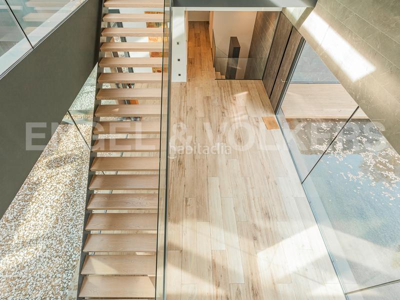 Foto 99975db6-5a58-4c23-bf10-2a906ae39876. Lloguer casa amb calefacció aparcament piscina a Sant Cugat del Vallès