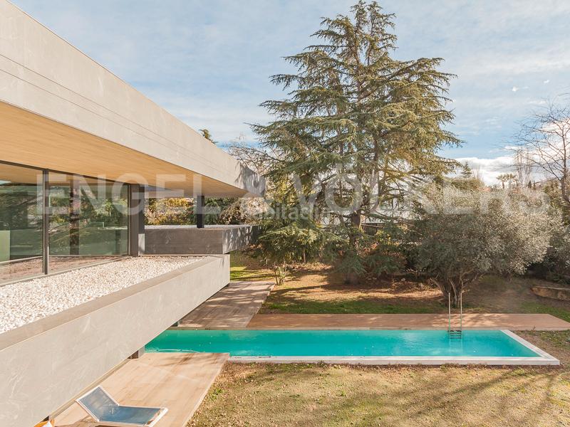 Foto f709a5ca-4493-42cc-bfcb-449607602e7d. Lloguer casa amb calefacció aparcament piscina a Sant Cugat del Vallès