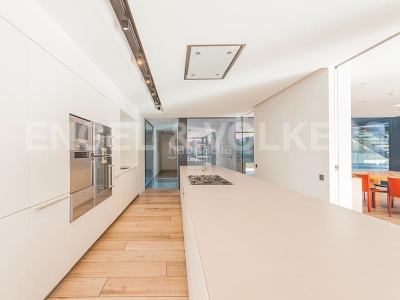 Foto 5274278f-8299-4ad2-a5ce-f5b05230a488. Miete haus mit heizung parking pool in Mira-sol Sant Cugat del Vallès