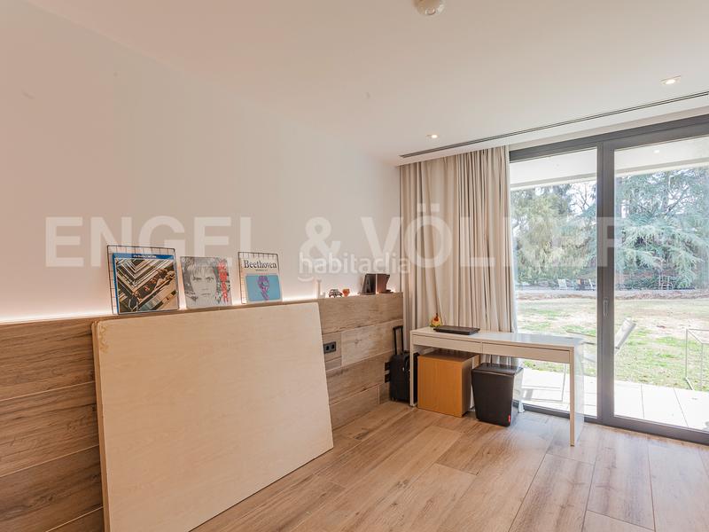 Foto 4c71da5a-0219-419a-ad8b-25192aa28e70. Rent house with heating parking pool in Mira-sol Sant Cugat del Vallès