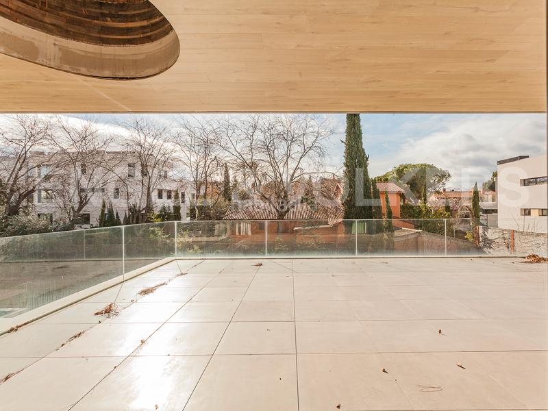 Foto 660ab211-51ac-46b8-8602-689a43caefed. Rent house with heating parking pool in Mira-sol Sant Cugat del Vallès