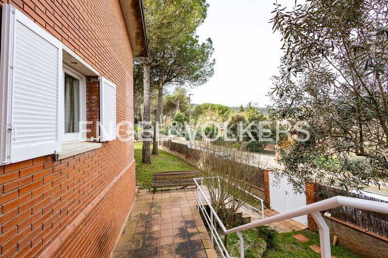Foto 11f55c51-f6ab-4ef7-b525-f568bc61e54d. Casa amb calefacció aparcament piscina a Begues