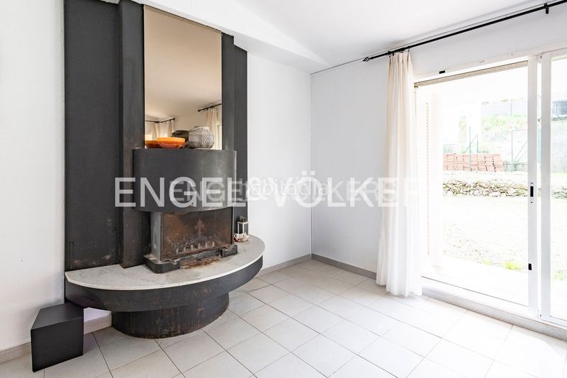 Foto 2bd7d446-16a9-43ff-b408-7d65621c6d5b. Casa amb calefacció aparcament piscina a Begues