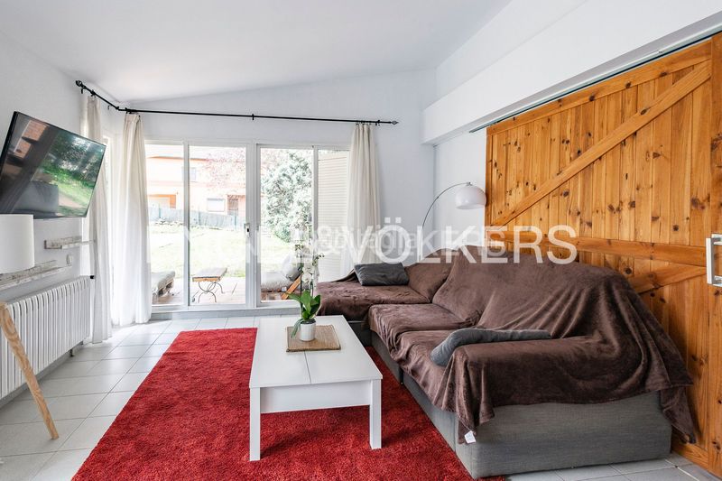 Foto a23f9398-c133-4227-8519-0e020d50189a. Casa amb calefacció aparcament piscina a Begues
