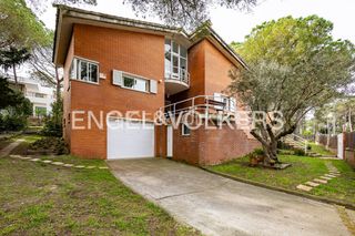 Haus in Begues. Encantadora casa en begues