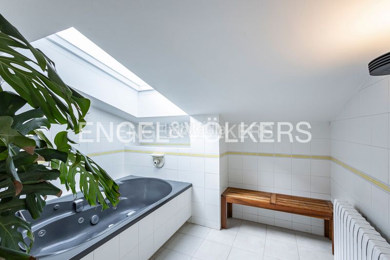 Foto ccf431cb-5565-4a70-a808-f64c80647637. Casa amb calefacció aparcament piscina a Begues