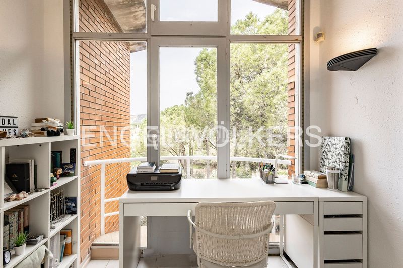 Foto f71ae899-8c2a-4fab-817b-f32ae8471bf5. Casa amb calefacció aparcament piscina a Begues