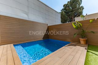 Maison à Sol i Padrís - Sant Oleguer. Casa moderna con ascensor y piscina