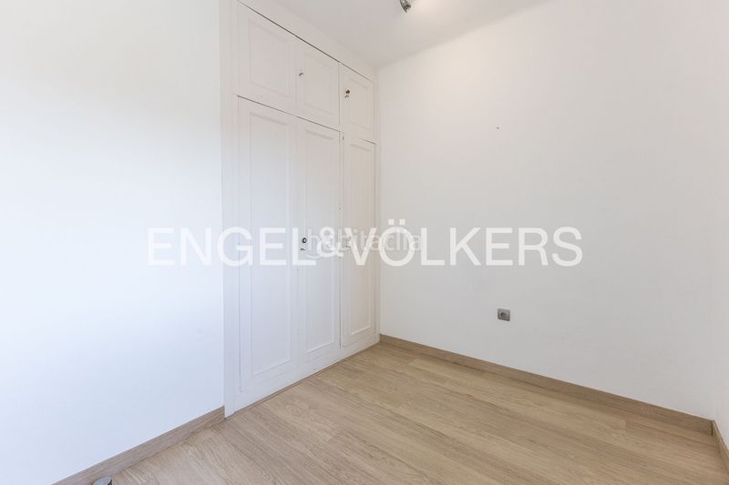 Foto 0a6e9552-2349-47bc-8369-2bdcce01ab8e. Àtic amb calefacció a Vila de Gràcia Barcelona