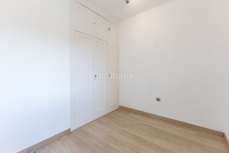 Foto 1c573d92-6498-442a-acc2-3b49dabae73e. Àtic amb calefacció a Vila de Gràcia Barcelona