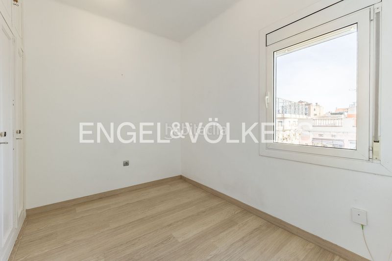 Foto eb3a79a5-39e6-4a2f-bdc3-6212b92d1d40. Àtic amb calefacció a Vila de Gràcia Barcelona