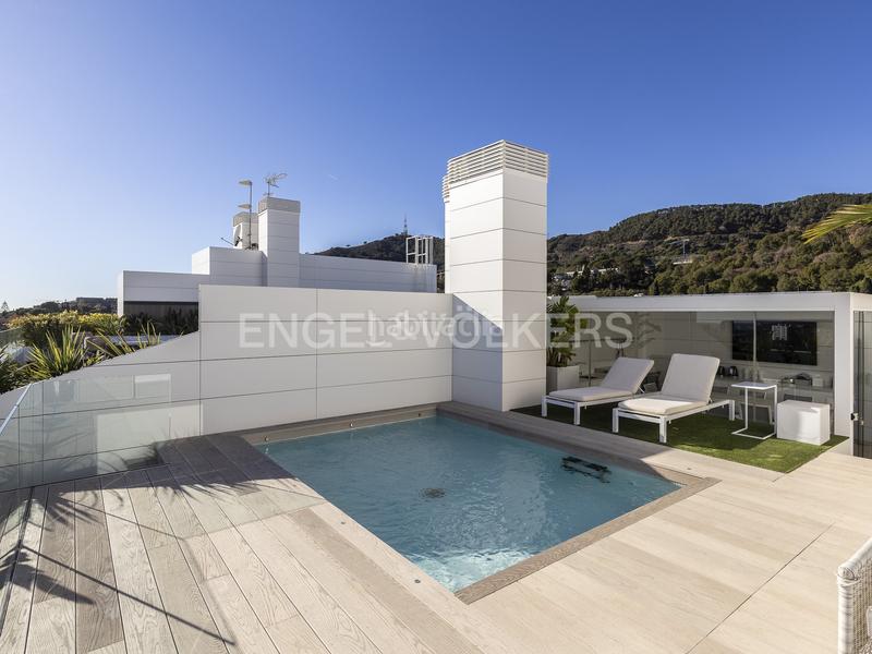 Foto 098908ab-20d2-4758-b264-73a465479f84. Alquiler ático  único con terraza y piscina privada en pedralbes en Barcelona