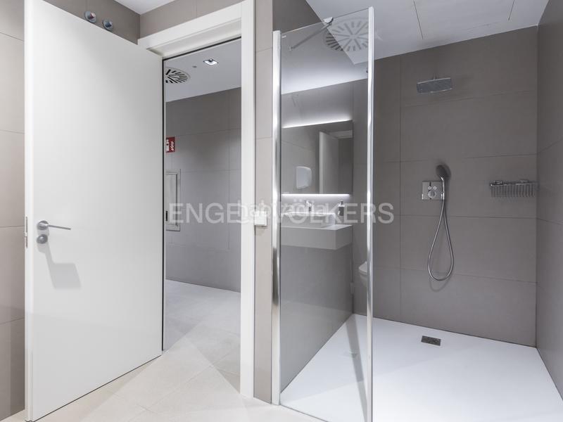 Foto 50519962-186c-4a80-ba4b-044eef5450aa. Alquiler ático  único con terraza y piscina privada en pedralbes en Barcelona