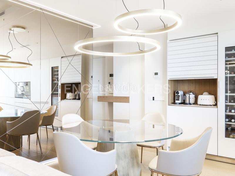 Foto ad322de0-c343-421b-a085-6a65def5999f. Alquiler ático  único con terraza y piscina privada en pedralbes en Barcelona