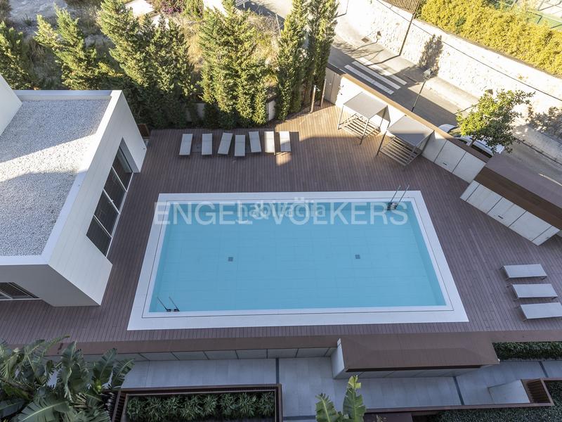 Foto ba016dad-748f-41b5-b152-102be1373833. Alquiler ático  único con terraza y piscina privada en pedralbes en Barcelona