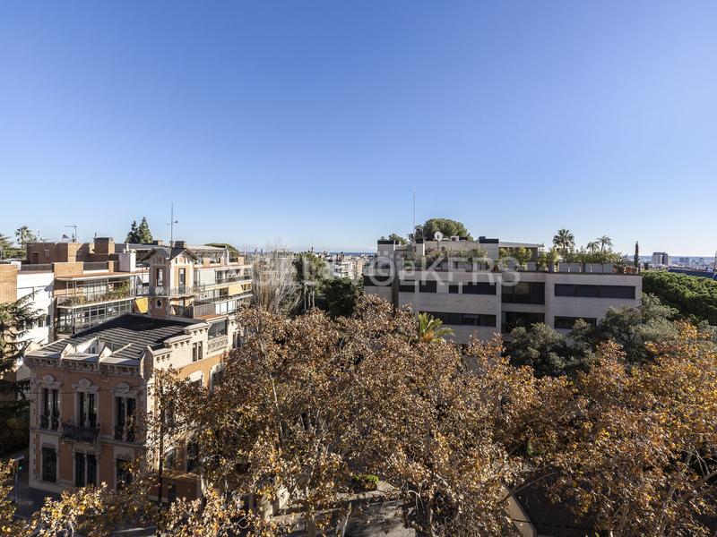 Foto c367f80d-ec8c-45a9-86fa-07cab8a1cac9. Alquiler ático  único con terraza y piscina privada en pedralbes en Barcelona