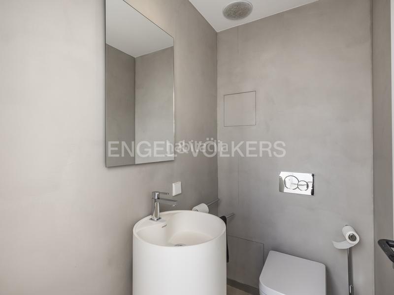 Foto d0e1a2b6-edef-4ded-9ee0-d6de6d732366. Alquiler ático  único con terraza y piscina privada en pedralbes en Barcelona