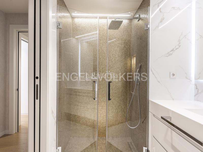 Foto d1611618-0404-462a-9e08-353ac9a290da. Alquiler ático  único con terraza y piscina privada en pedralbes en Barcelona