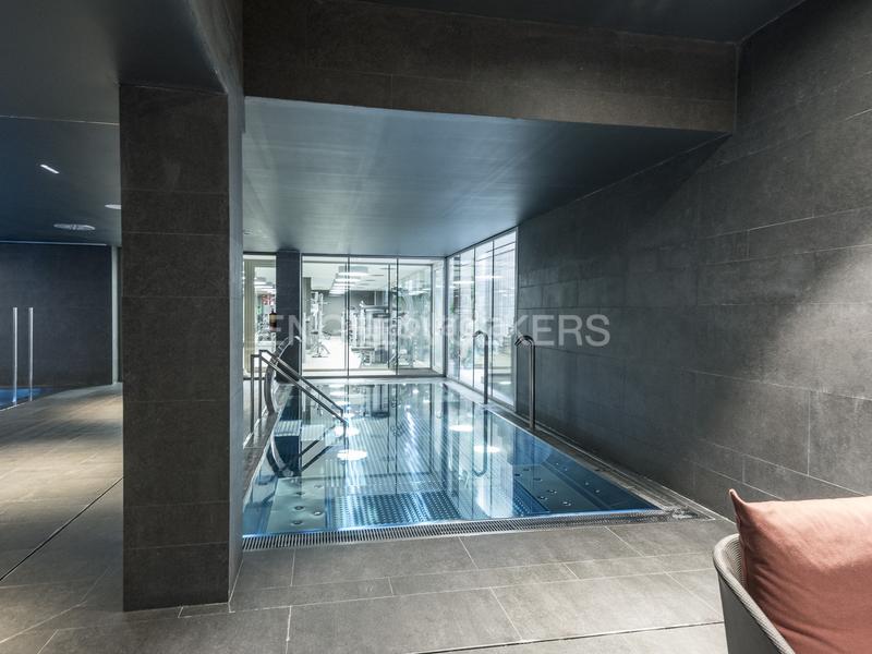 Foto dba64c71-4ef1-41aa-82c5-608665249beb. Alquiler ático  único con terraza y piscina privada en pedralbes en Barcelona