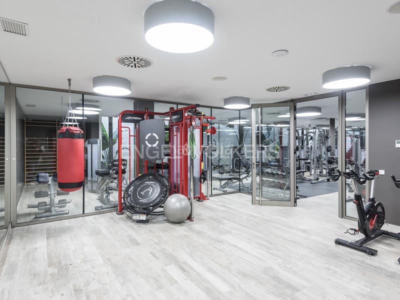 Foto e5e27f3a-8108-415c-b345-80ac99ec24b4. Alquiler ático  único con terraza y piscina privada en pedralbes en Barcelona