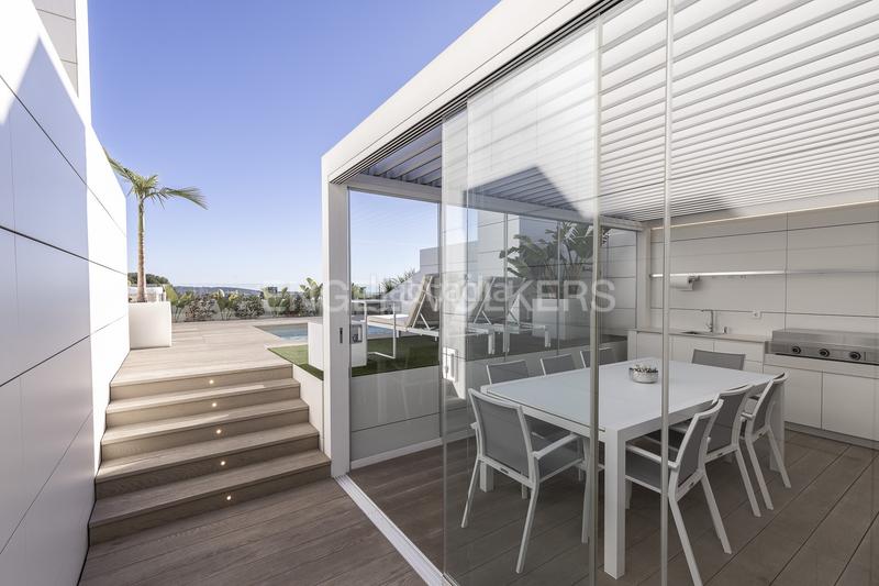Foto ebf04eaa-e1d5-4e7c-a2a7-7aeb78de283c. Alquiler ático  único con terraza y piscina privada en pedralbes en Barcelona