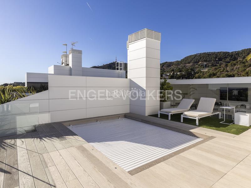 Foto 585a8e07-131c-4863-b33d-9c3f0ca61840. Location attique avec chauffage parking piscine dans Barcelona