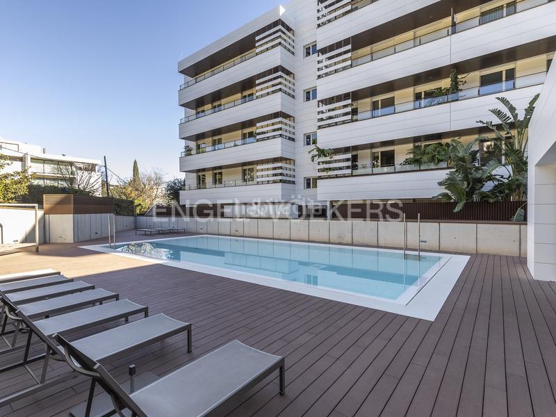 Foto fd86e0ba-d67e-490c-9f49-2227ec8bbfee. Miete dachwohnung mit heizung parking pool in Sarrià Barcelona